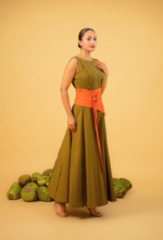 Sleeveless Olive Dress With Contrast Belt - Image 3