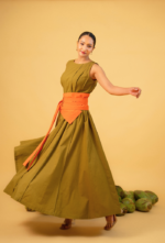 Sleeveless Olive Dress With Contrast Belt - Image 2